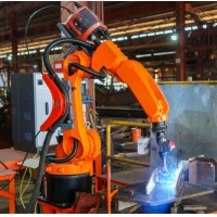 Cobots vs Robots: Sự khác biệt là gì và cái nào tốt hơn?